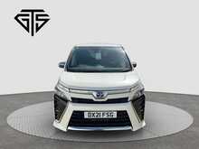 Toyota Voxy Hybrid ZS Kirameki3 - U8606