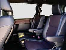 Toyota Esquire Hybrid Gi - U8608