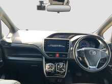 Toyota Esquire Hybrid Gi - U8610