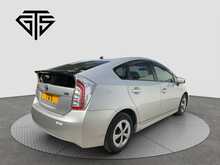 Toyota Prius L - U8611