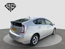Toyota Prius L - U8611