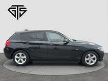 BMW 118D Sport - U8612