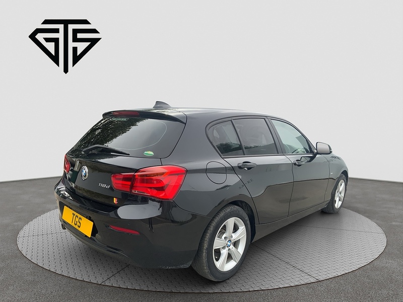 BMW 118D Sport - U8612