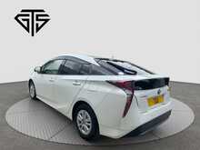 Toyota Prius 	S SafetyPlus - U8613