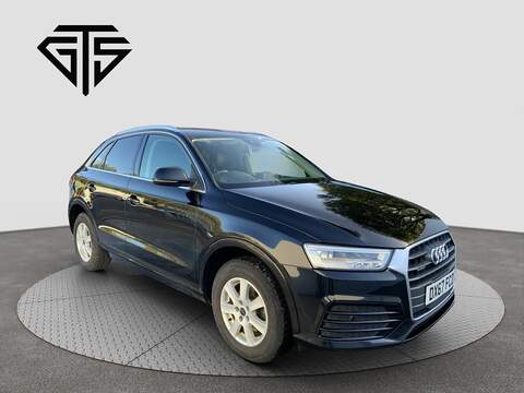 Audi Q3 2.4 D5 Executive SUV 5dr Diesel Geartronic 4WD Euro 5 (200 ps)