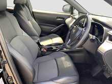 Toyota Corolla Cross 	Hybrid Z - U8617