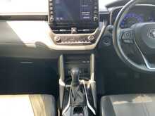 Toyota Corolla Cross 	Hybrid Z - U8617