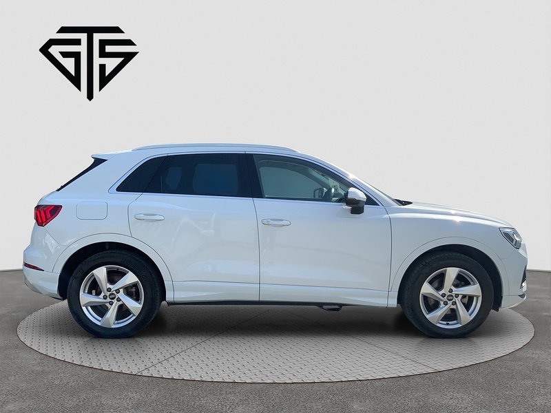 Audi Q3 35TDI Quattro Advance - U8618