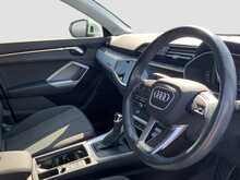 Audi Q3 35TDI Quattro Advance - U8618