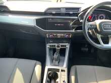 Audi Q3 35TDI Quattro Advance - U8618