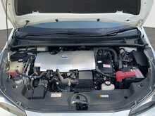 Toyota Prius S - U8619
