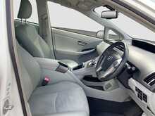 Toyota Prius G - U8620