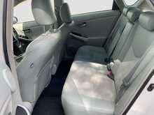 Toyota Prius G - U8620