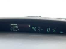 Toyota Prius G - U8620