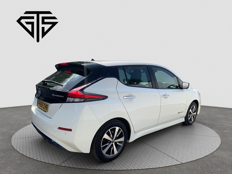 Nissan Leaf Acenta - U8652