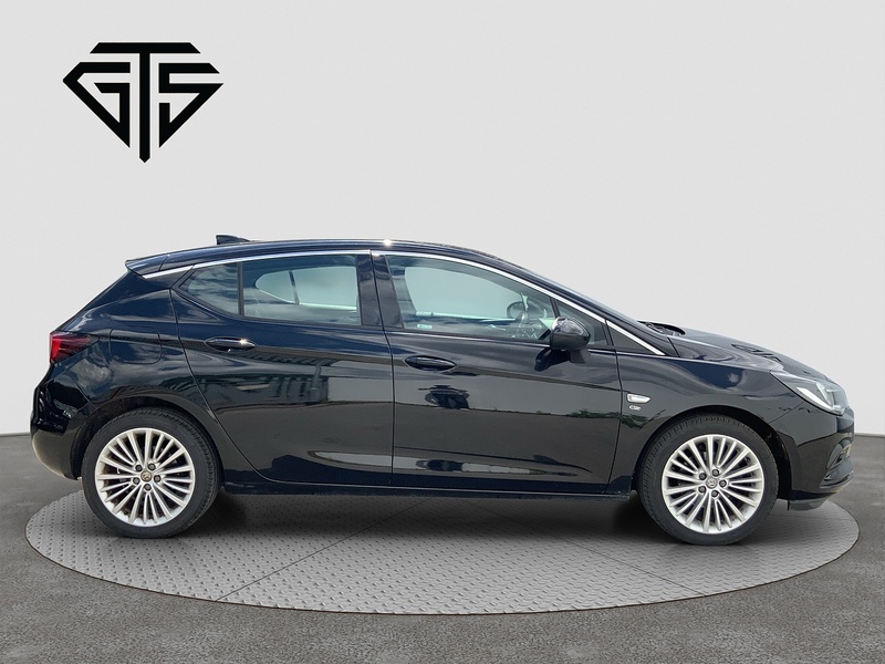 Vauxhall Astra i Turbo Elite Nav - U8653