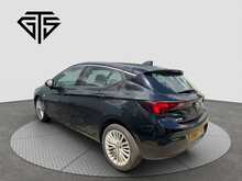 Vauxhall Astra i Turbo Elite Nav - U8653