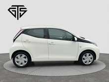 Toyota AYGO VVT-i x-play - U8660