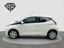 Toyota AYGO VVT-i x-play - U8660