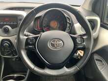Toyota AYGO VVT-i x-play - U8660