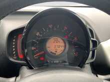 Toyota AYGO VVT-i x-play - U8660