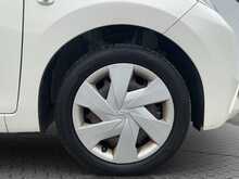 Toyota AYGO VVT-i x-play - U8660