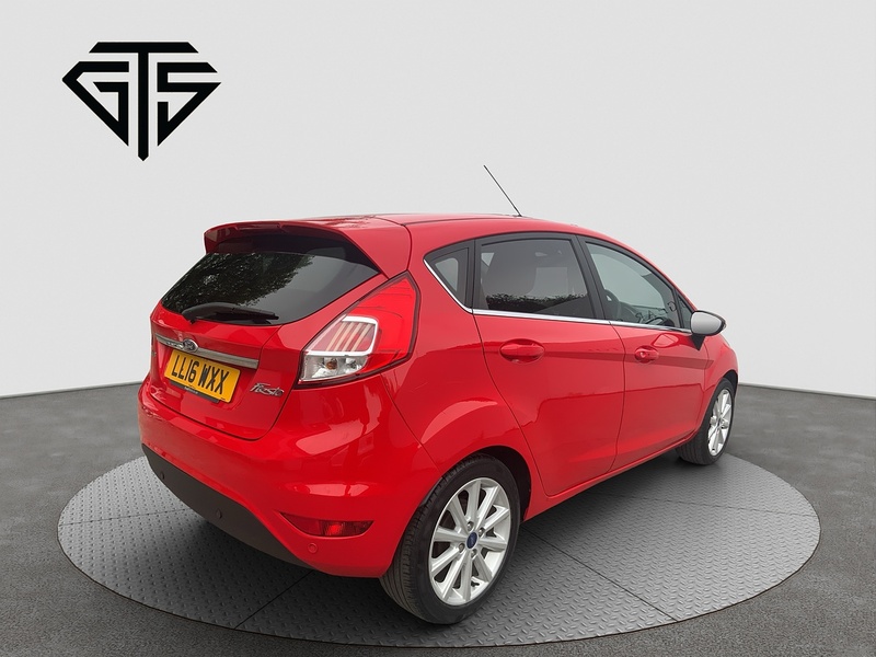 Ford Fiesta T EcoBoost Titanium - U8666
