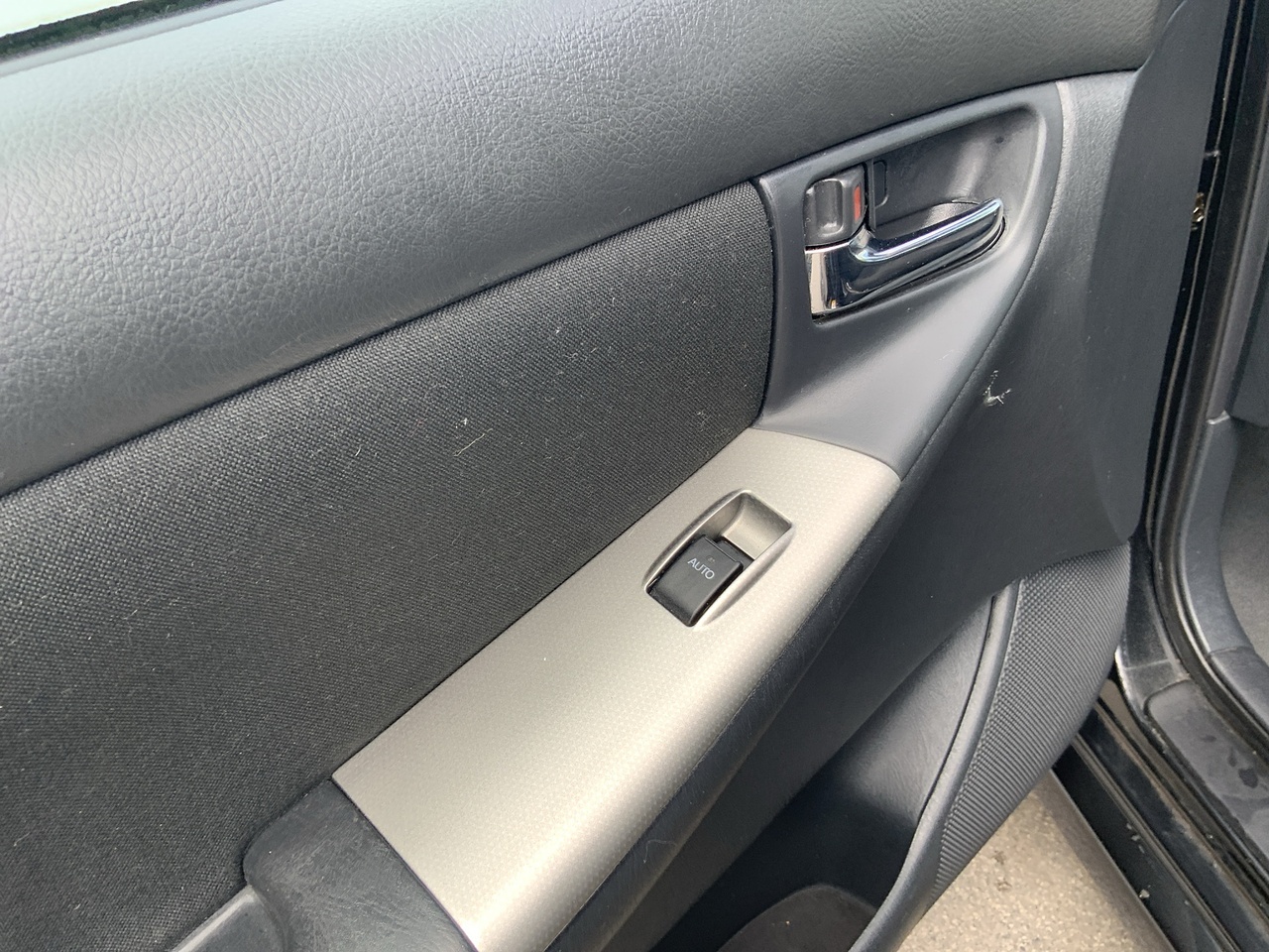 2006 Toyota Corolla thumbnail 14