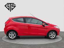 Ford Fiesta Zetec - U8684