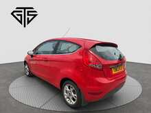 Ford Fiesta Zetec - U8684