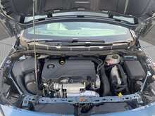 Vauxhall Astra i Turbo SRi Nav - U8685