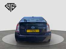 Toyota Prius S - U8707
