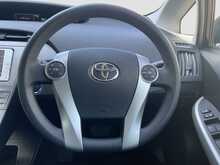 Toyota Prius S - U8707