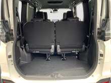 Toyota Voxy Hybrid S-G - U8712