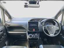 Toyota Voxy Hybrid ZS Kiramki3 - U8713
