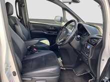 Toyota Voxy Hybrid ZS Kiramki3 - U8713