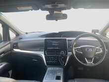 Toyota Estima 	Hybrid Aeras Premium 4WD - U8716