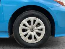 Toyota Prius S Touring-Selection - U8720