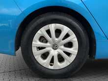 Toyota Prius S Touring-Selection - U8720