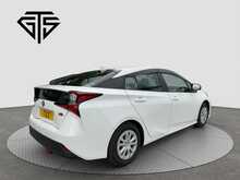 Toyota Prius S - U8721