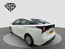 Toyota Prius S - U8721
