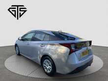 Toyota Prius S - U8725