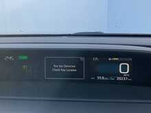 Toyota Prius S - U8725