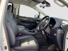 Toyota Alphard Hybrid SR C-Package - U8726