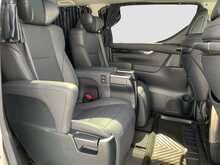 Toyota Alphard Hybrid SR C-Package - U8726