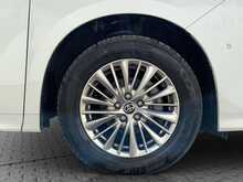 Toyota Alphard Hybrid SR C-Package - U8726