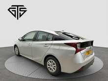 Toyota Prius S - U8727
