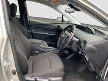 Toyota Prius S - U8727