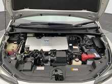 Toyota Prius S - U8727