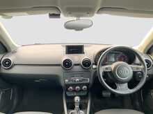 Audi A1 Sportback - U8728